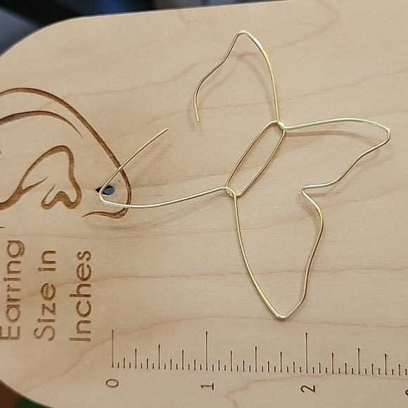 Oversized Butterfly Threader Style Earrings - Picture 3 of 6